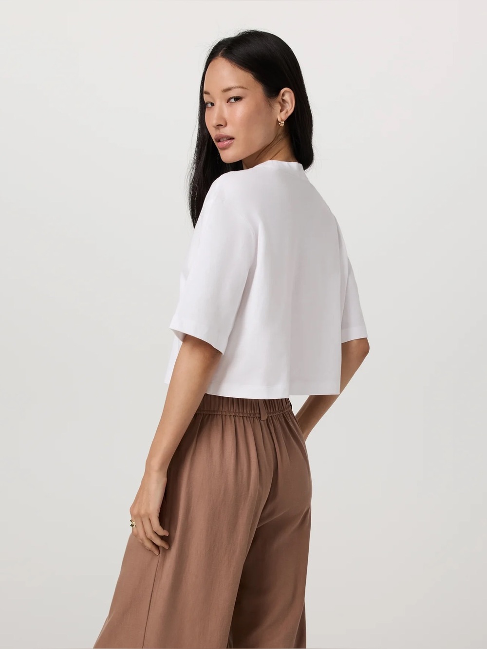 Vuori Short Sleeve Heavyweight Crop Cotton Tee - Picture 2 of 9